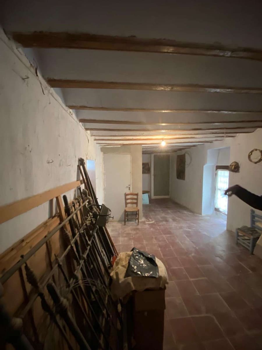 8 makuuhuone Omakotitalo myytävänä paikassa Chirivel - 180 000 € (Ref: 8950423)