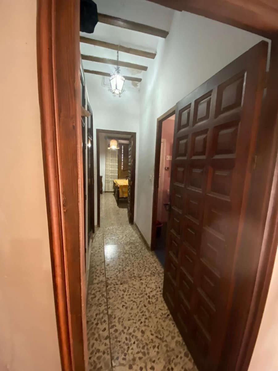 8 makuuhuone Omakotitalo myytävänä paikassa Chirivel - 180 000 € (Ref: 8950423)