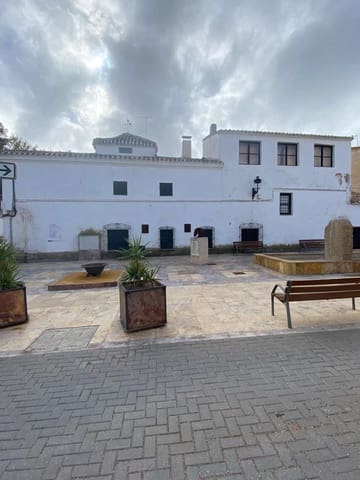 8 makuuhuone Omakotitalo myytävänä paikassa Chirivel - 180 000 € (Ref: 8950423)