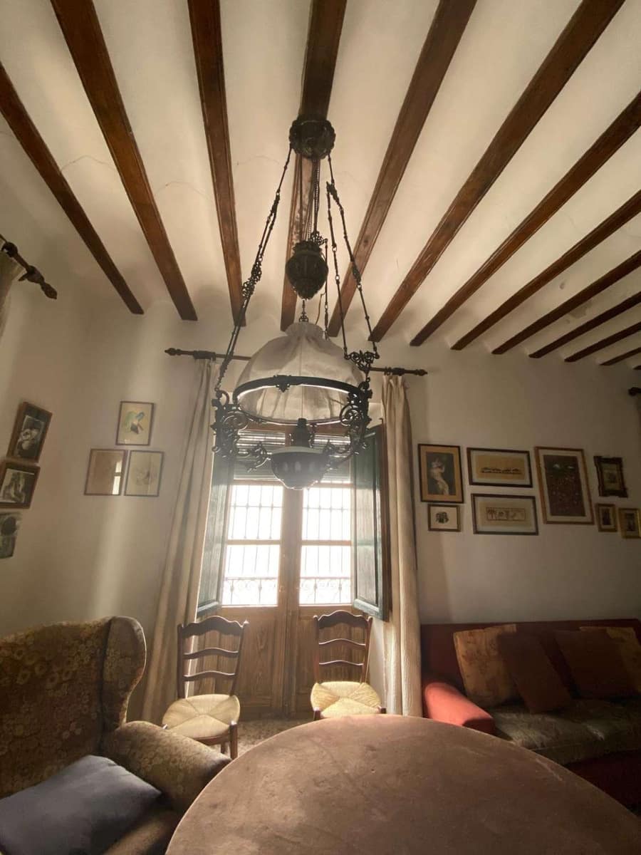 8 makuuhuone Omakotitalo myytävänä paikassa Chirivel - 180 000 € (Ref: 8950423)