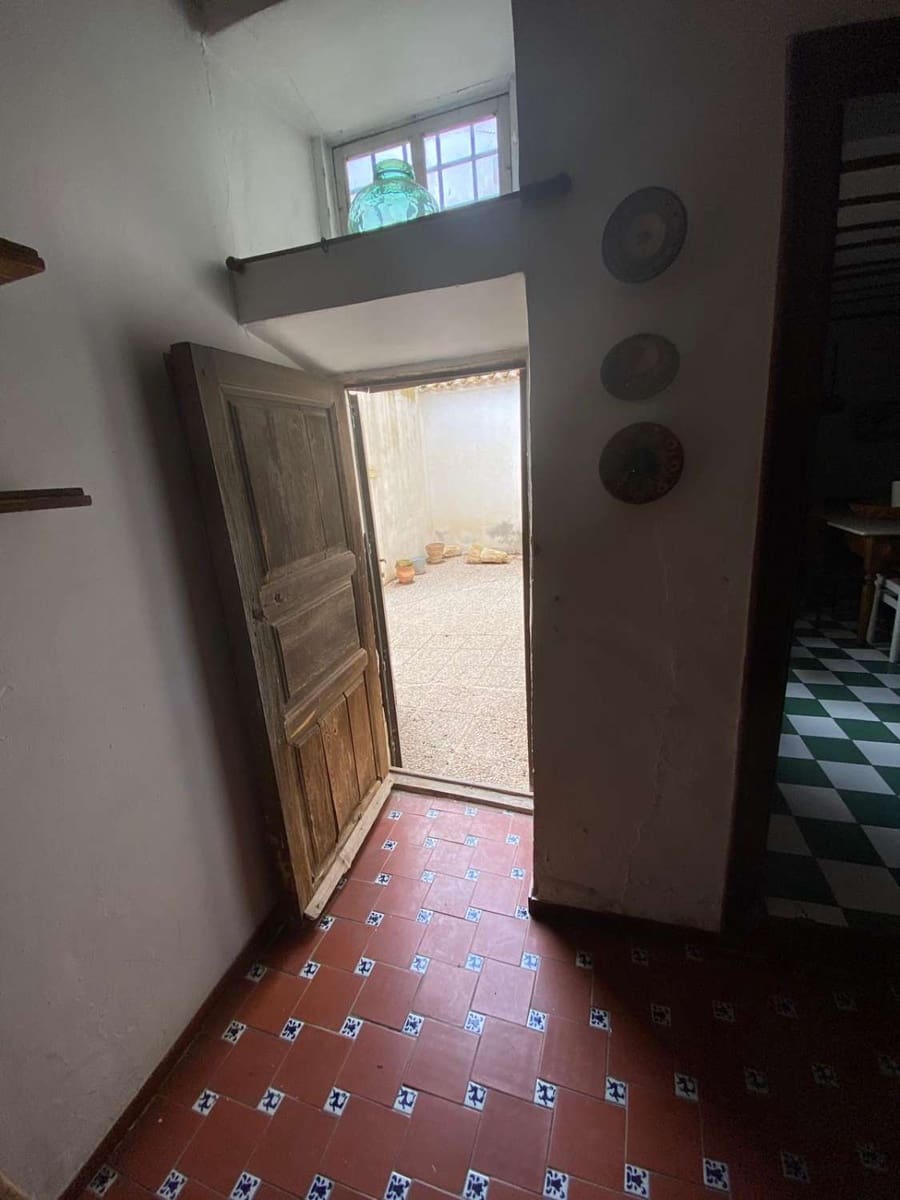 8 makuuhuone Omakotitalo myytävänä paikassa Chirivel - 180 000 € (Ref: 8950423)