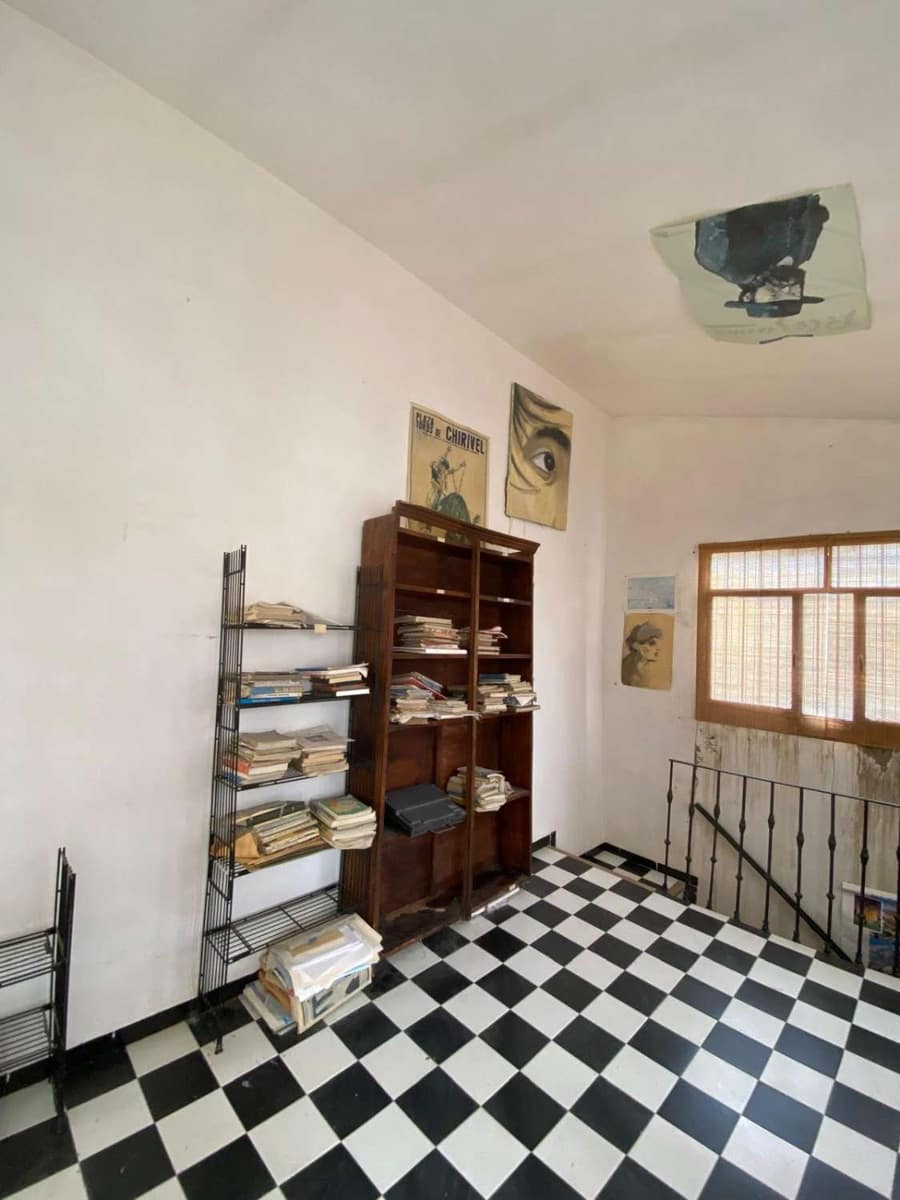 8 makuuhuone Omakotitalo myytävänä paikassa Chirivel - 180 000 € (Ref: 8950423)