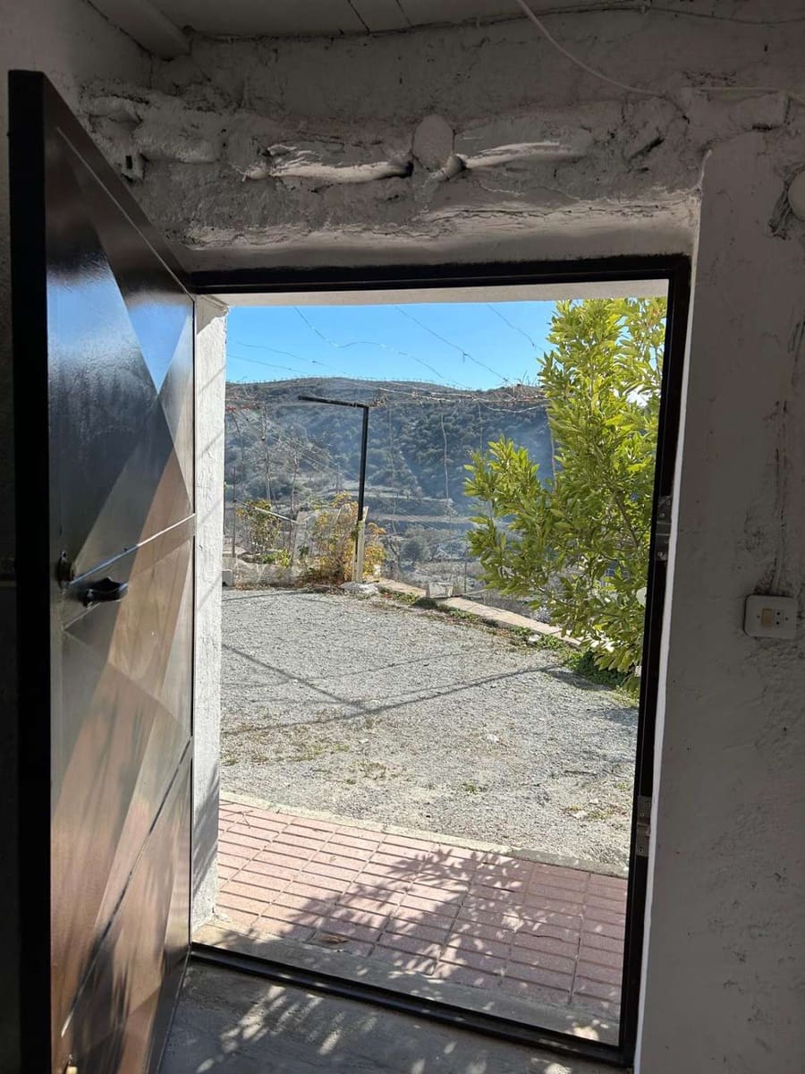 7 soveværelse Finca/Landehus til salg i Taberno med garage - € 135.000 (Ref: 8950424)