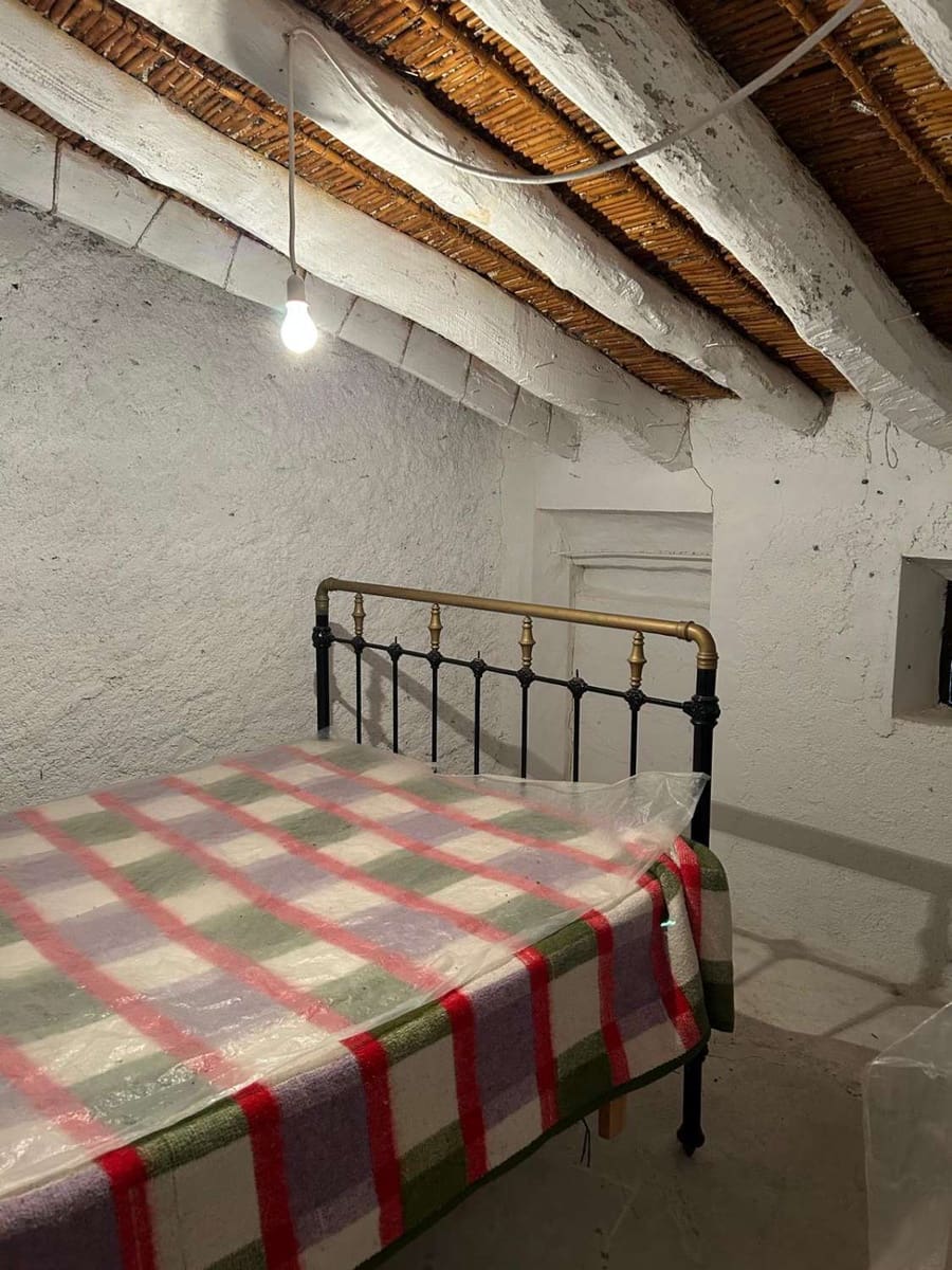 7 soveværelse Finca/Landehus til salg i Taberno med garage - € 135.000 (Ref: 8950424)