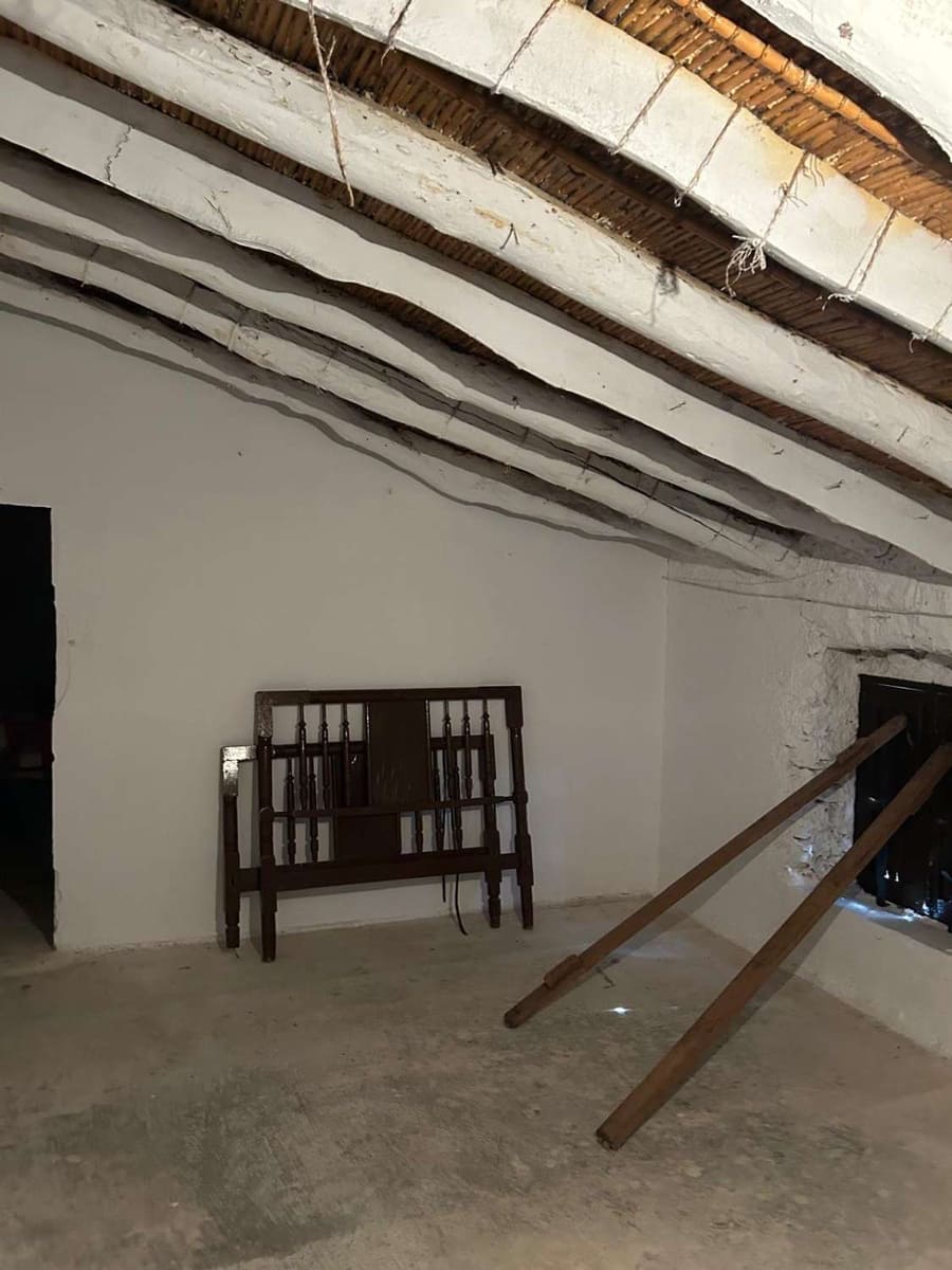 7 soveværelse Finca/Landehus til salg i Taberno med garage - € 135.000 (Ref: 8950424)