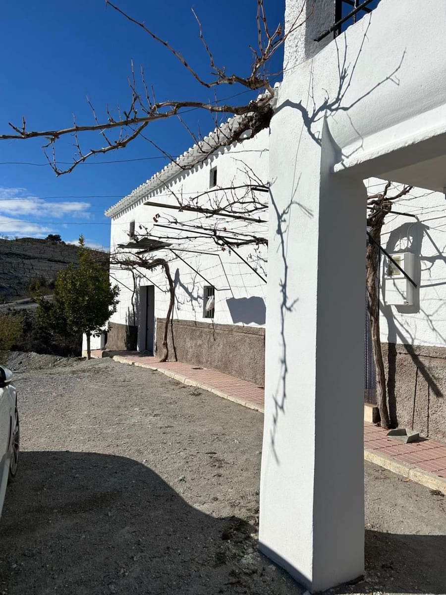 7 soveværelse Finca/Landehus til salg i Taberno med garage - € 135.000 (Ref: 8950424)