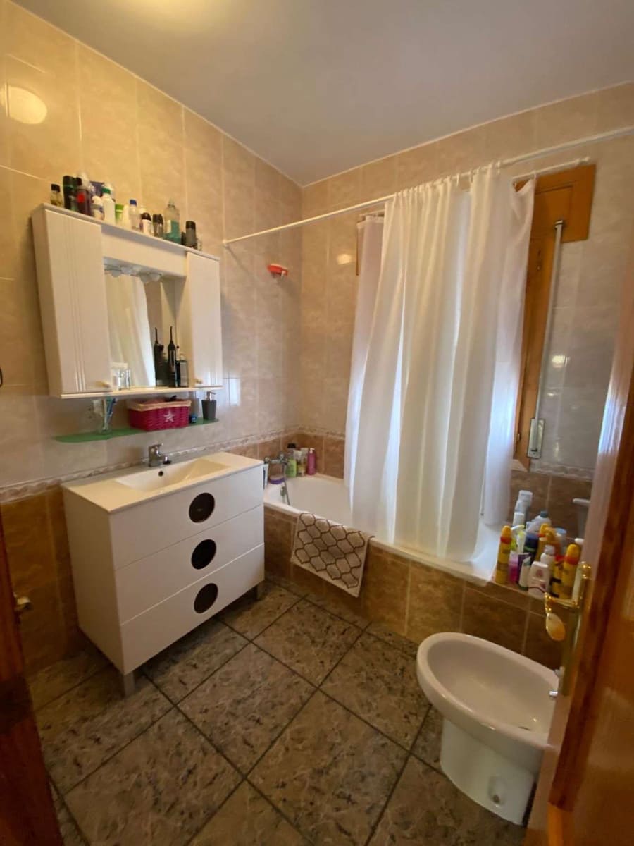 3 soverom Hus til salgs i Oria - € 85 000 (Ref: 8985773)