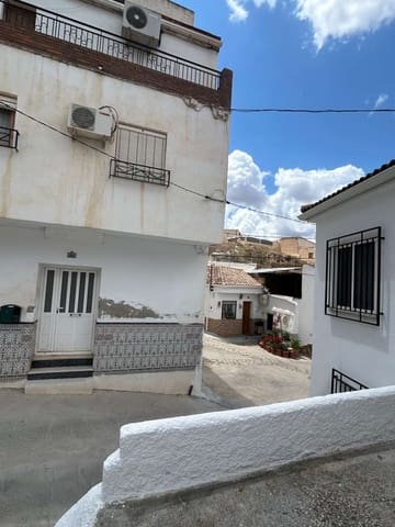 6 soverom Hus til salgs i Freila med garasje - € 38 000 (Ref: 8992577)