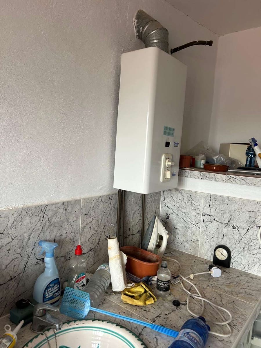 6 soveværelse Byhus til salg i Freila med garage - € 38.000 (Ref: 8992577)