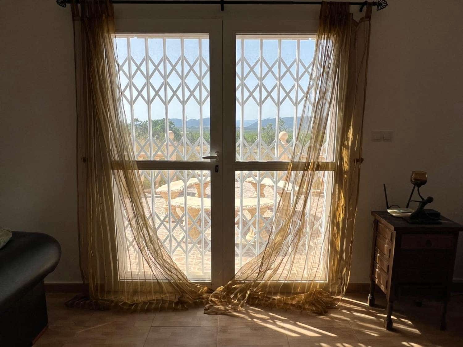 5 bedroom Villa for sale in Oria - € 219,999 (Ref: 9095134)