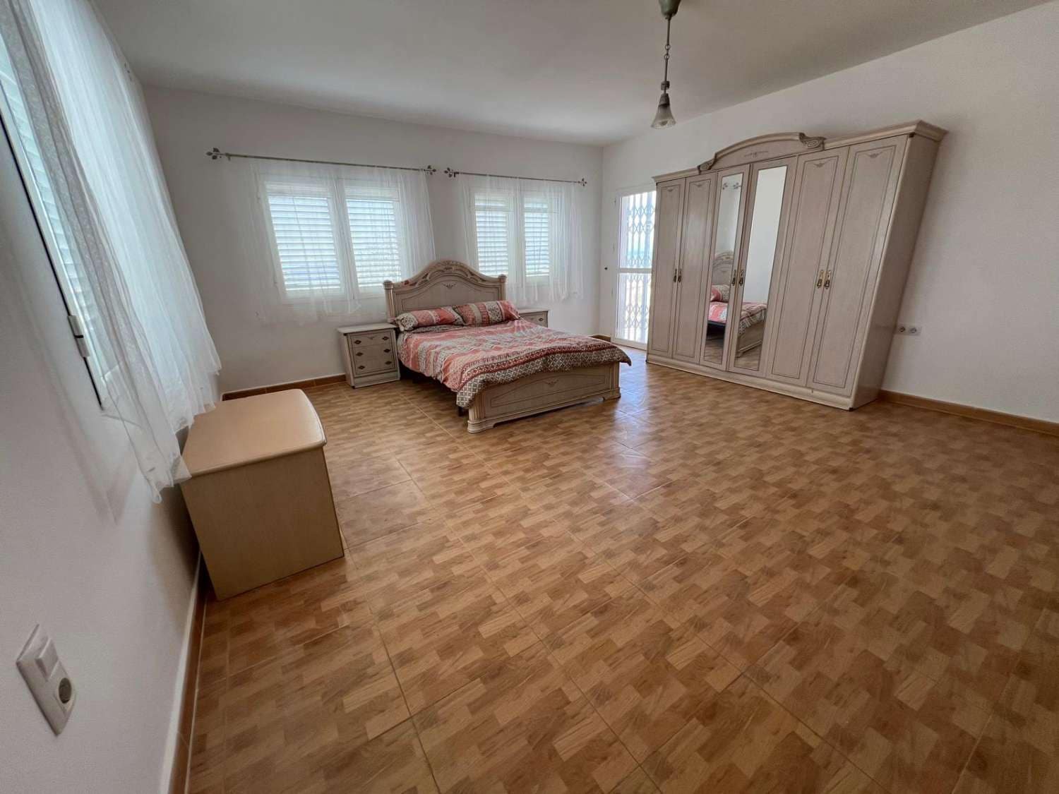 5 bedroom Villa for sale in Oria - € 219,999 (Ref: 9095134)