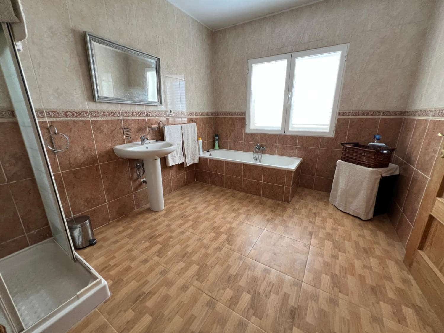 5 bedroom Villa for sale in Oria - € 219,999 (Ref: 9095134)