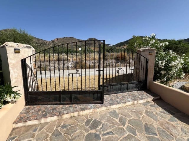 5 bedroom Villa for sale in Oria - € 219,999 (Ref: 9095134)