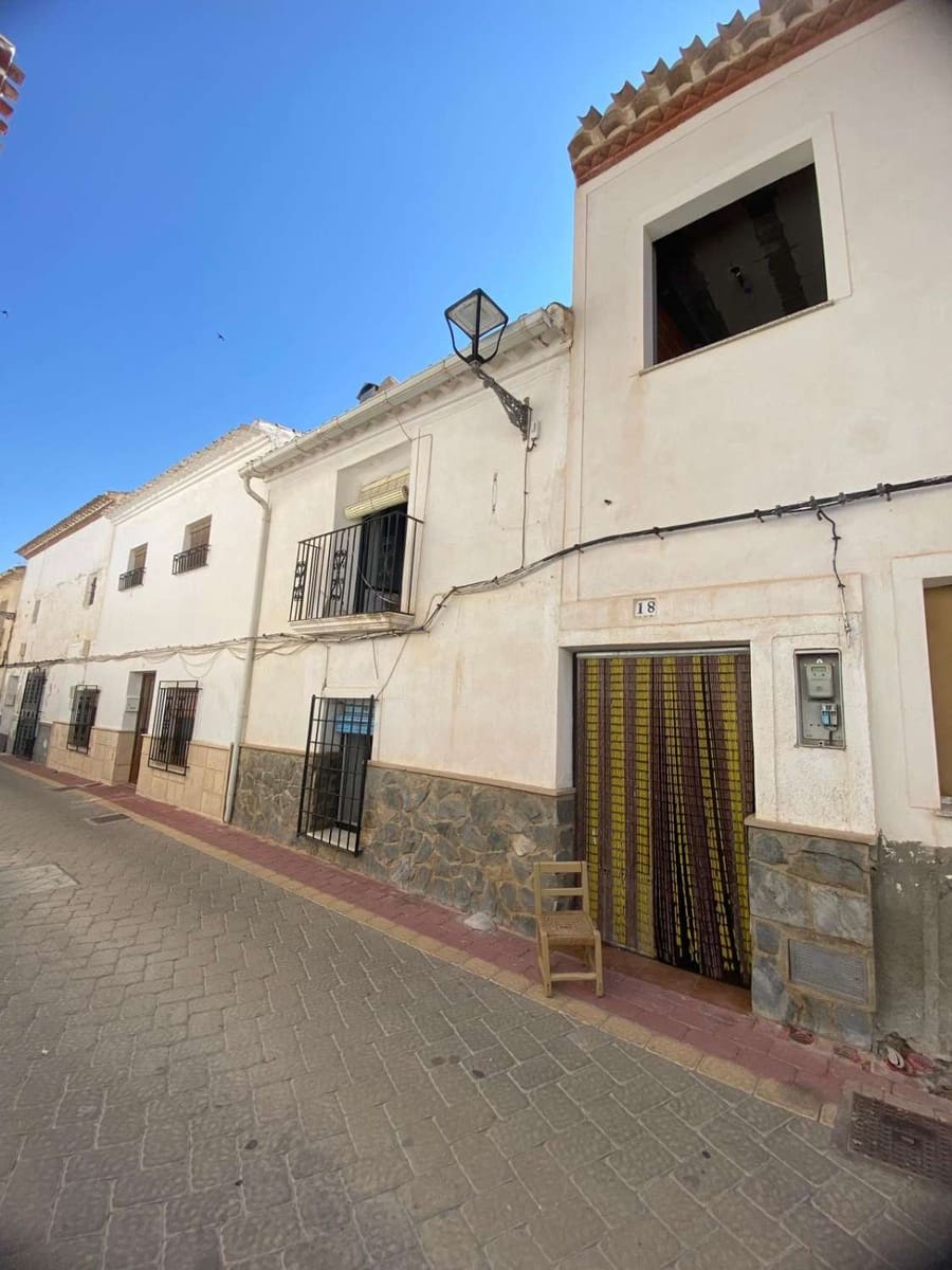 3 soveværelse Rækkehus til salg i Velez-Blanco med garage - € 63.000 (Ref: 9134107)