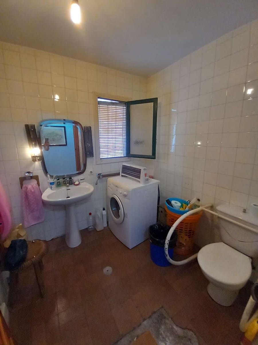 4 soveværelse Semi-Rækkehus til salg i Velez-Blanco - € 119.000 (Ref: 9134109)