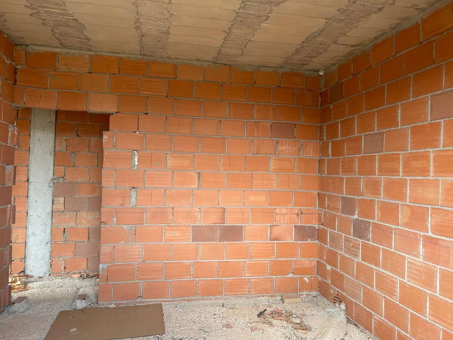 3 slaapkamer Finca/Landhuis te koop in Lorca - € 95.000 (Ref: 9134113)