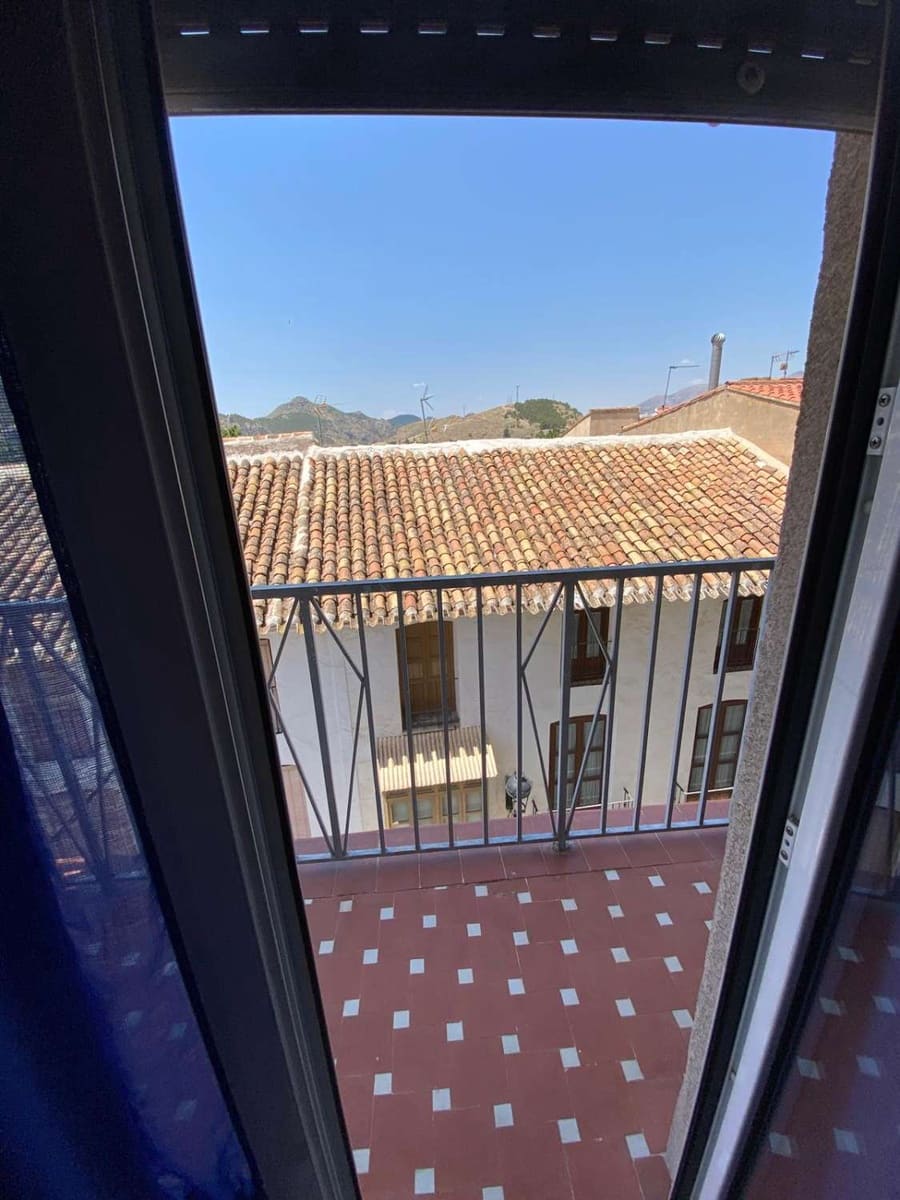 4 chambre Appartement à vendre à Velez-Rubio - 80 000 € (Ref: 9183386)