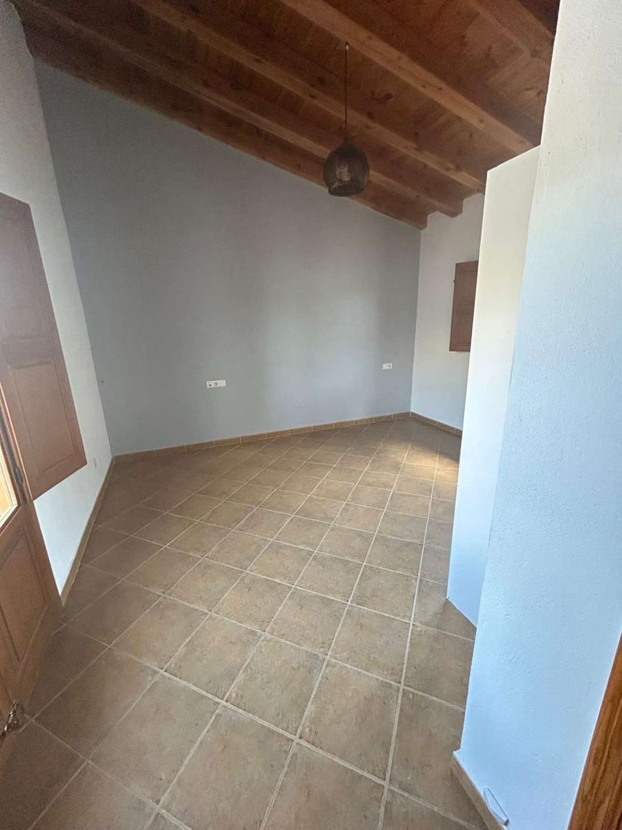 3 slaapkamer Villa te koop in Velez-Blanco met zwembad - € 265.000 (Ref: 9219850)