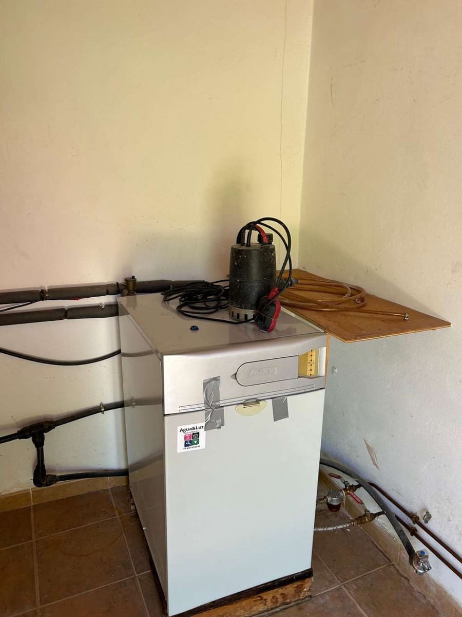 3 slaapkamer Villa te koop in Velez-Blanco met zwembad - € 265.000 (Ref: 9219850)