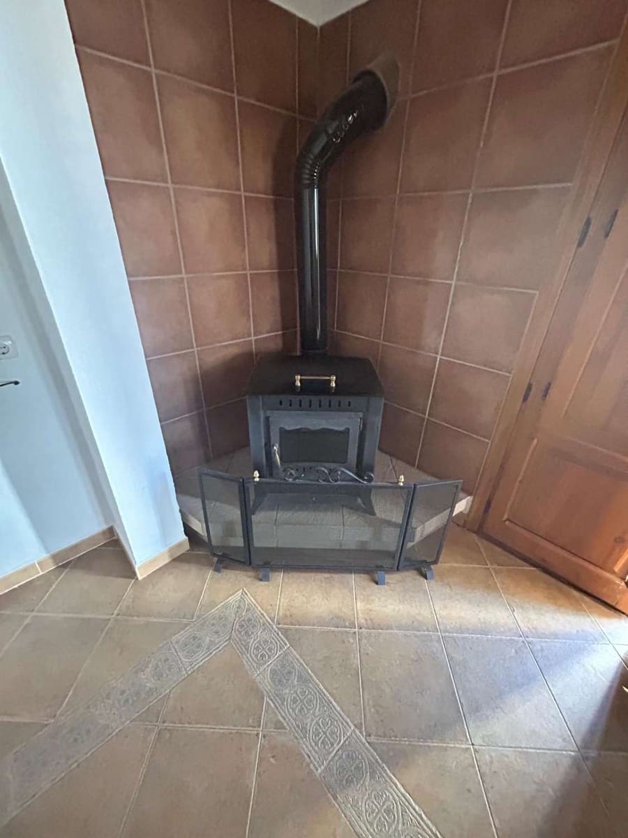 3 slaapkamer Villa te koop in Velez-Blanco met zwembad - € 265.000 (Ref: 9219850)