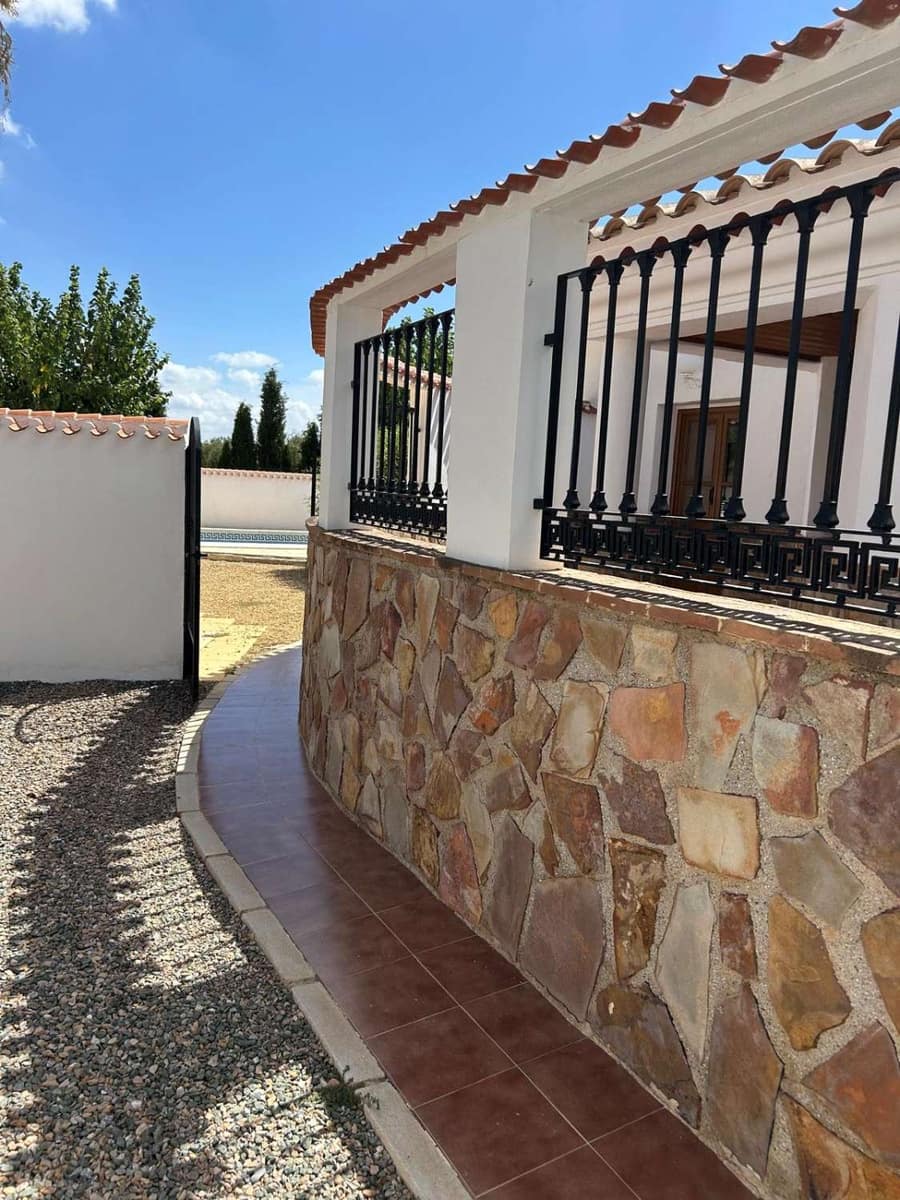 3 slaapkamer Villa te koop in Velez-Blanco met zwembad - € 265.000 (Ref: 9219850)