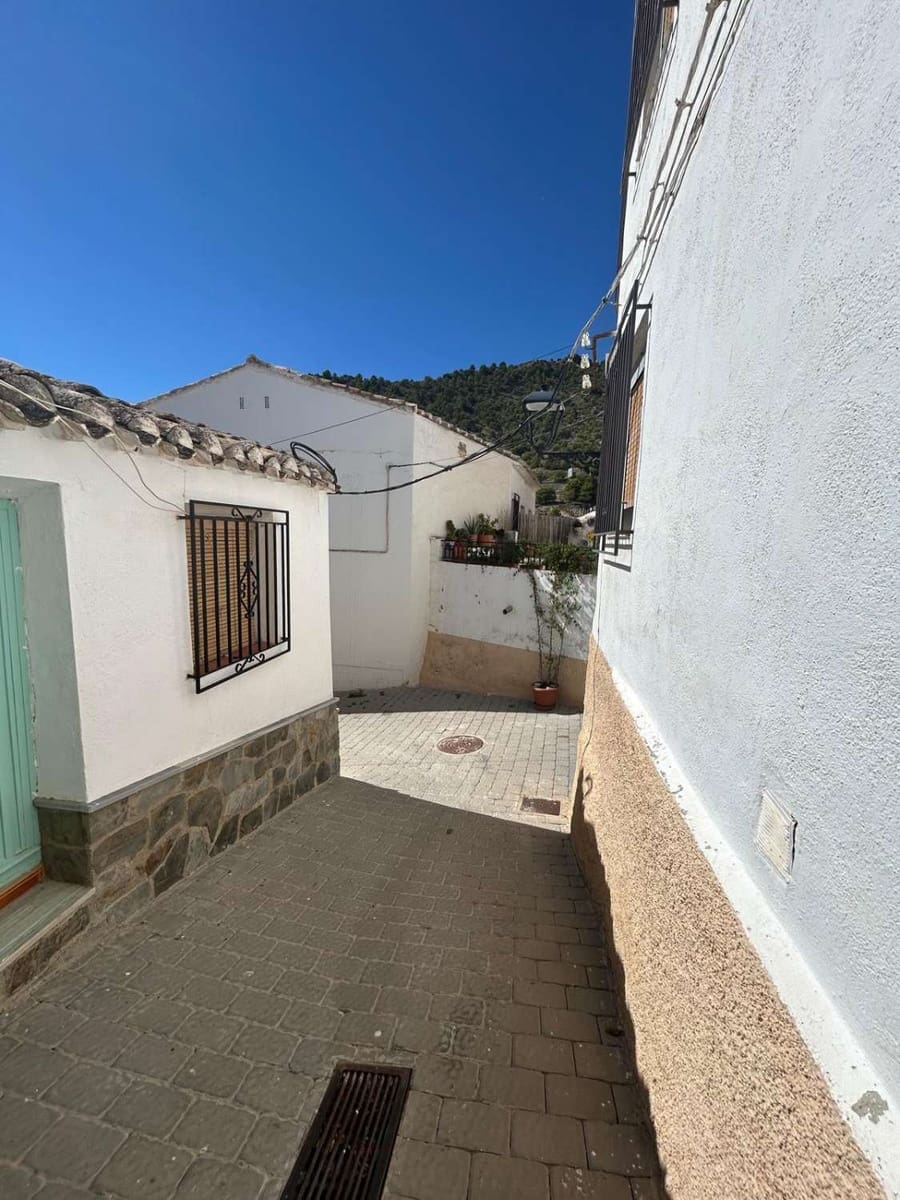 4 makuuhuone Omakotitalo myytävänä paikassa Velez-Blanco - 98 000 € (Ref: 9246539)