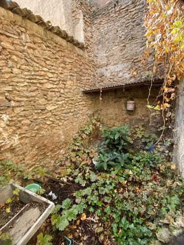 Casa de 3 habitaciones en Chirivel en venta - 30.000 € (Ref: 9356721)