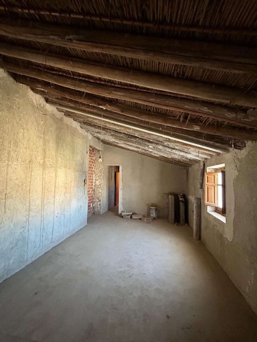 Casa de 5 habitaciones en Chirivel en venta - 145.550 € (Ref: 9356724)