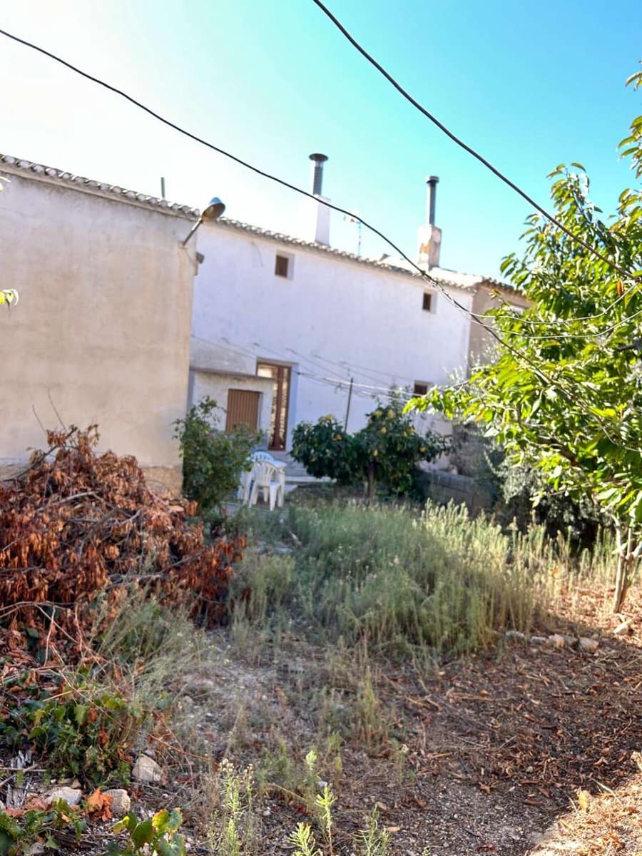 Casa de 5 habitaciones en Chirivel en venta - 145.550 € (Ref: 9356724)