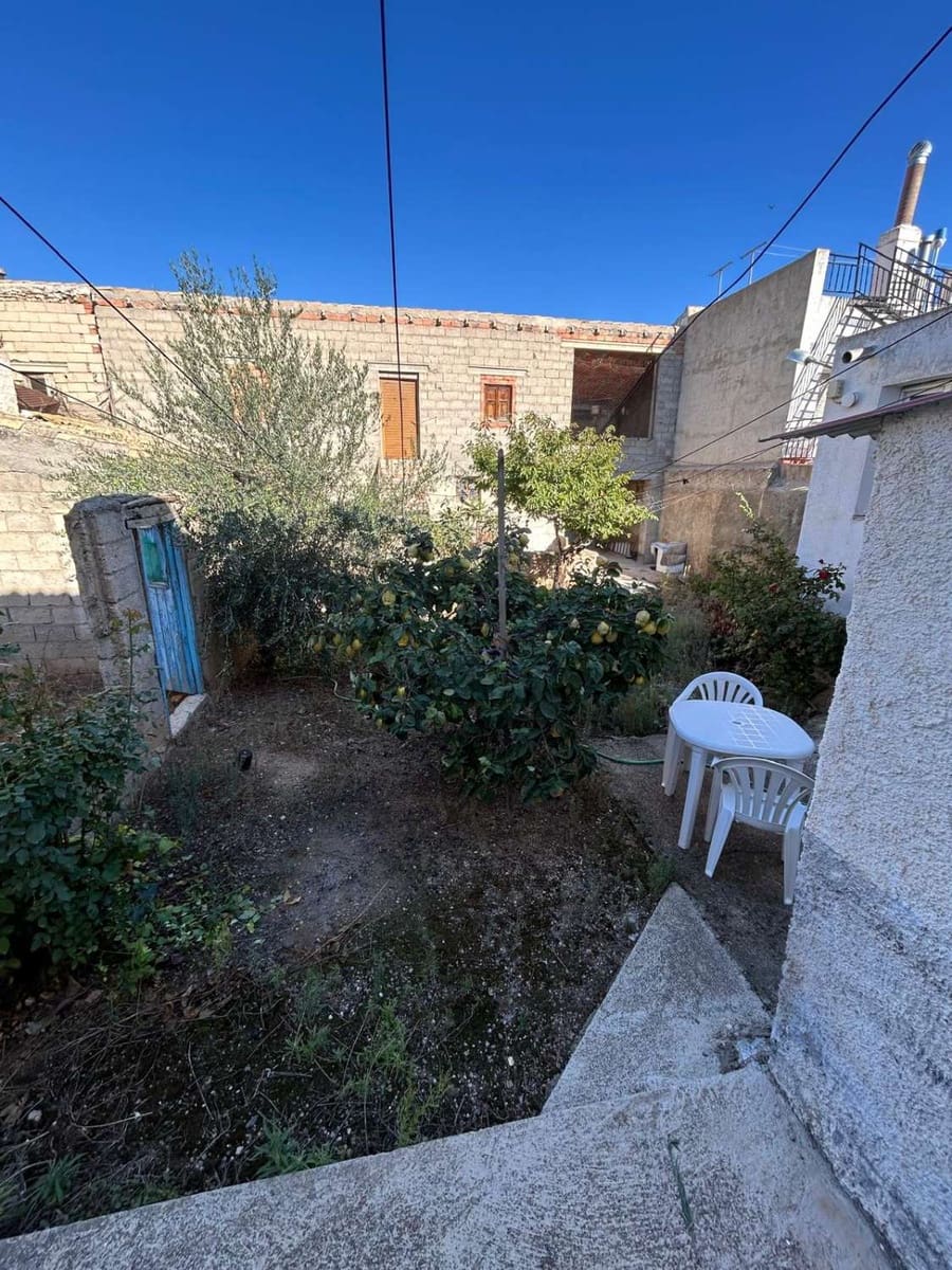 Casa de 5 habitaciones en Chirivel en venta - 145.550 € (Ref: 9356724)