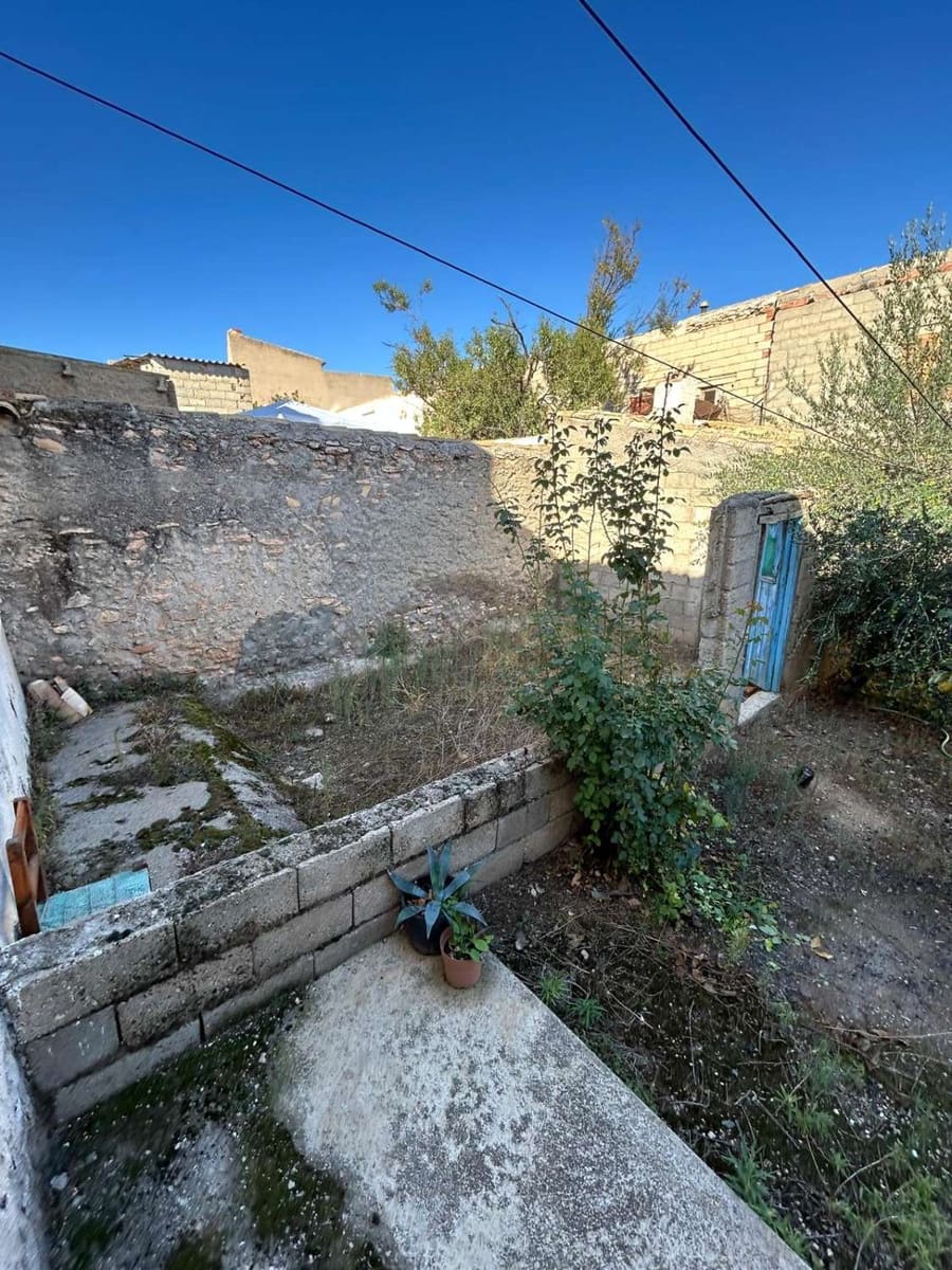 Casa de 5 habitaciones en Chirivel en venta - 145.550 € (Ref: 9356724)