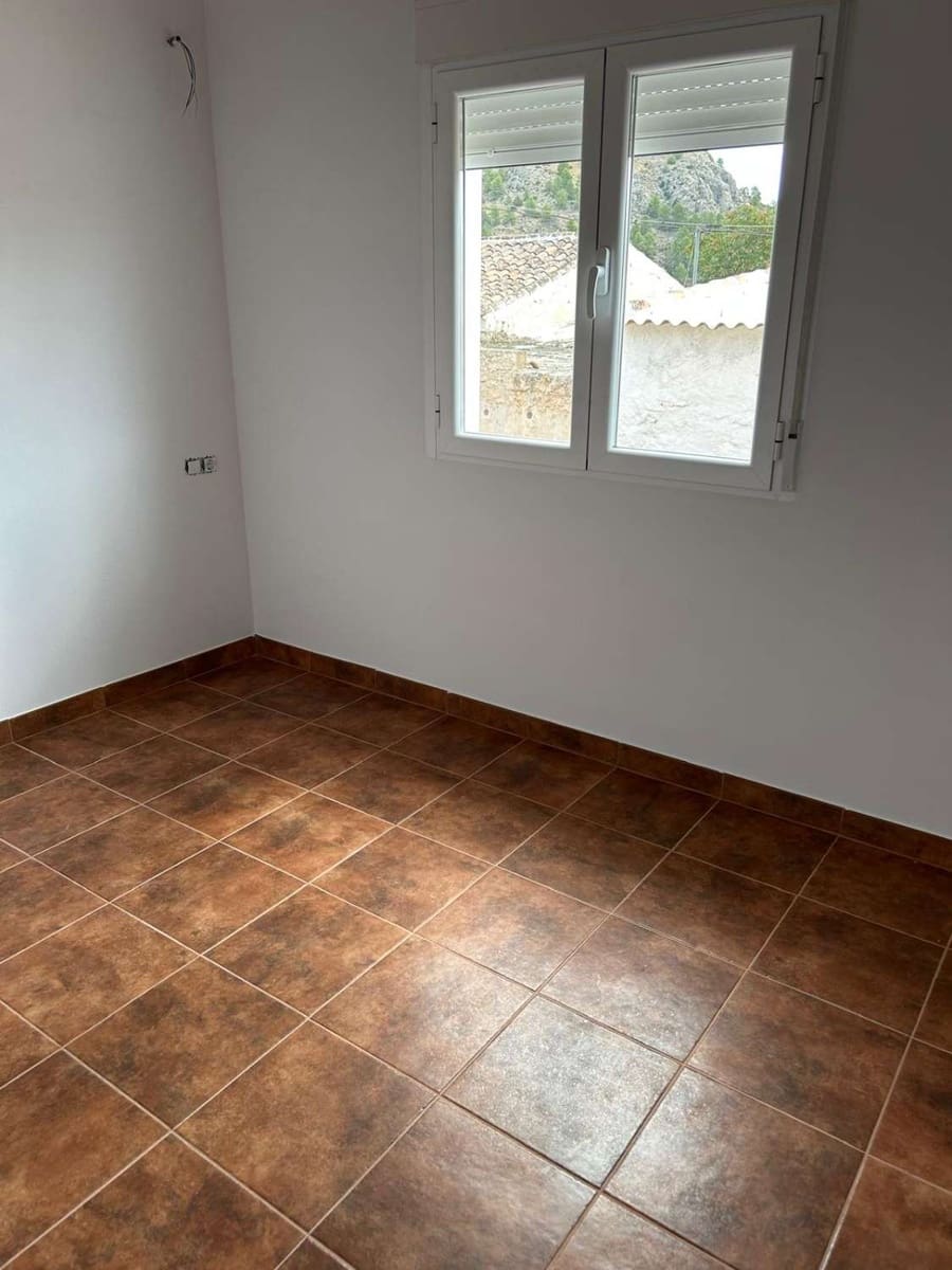 4 soveværelse Byhus til salg i Velez-Blanco med garage - € 190.000 (Ref: 9356727)