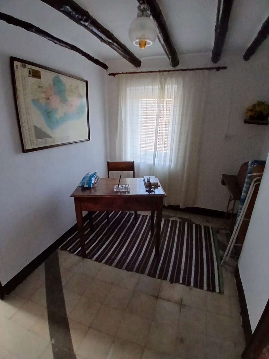 7 chambre Maison de Ville à vendre à Maria - 140 000 € (Ref: 9356728)