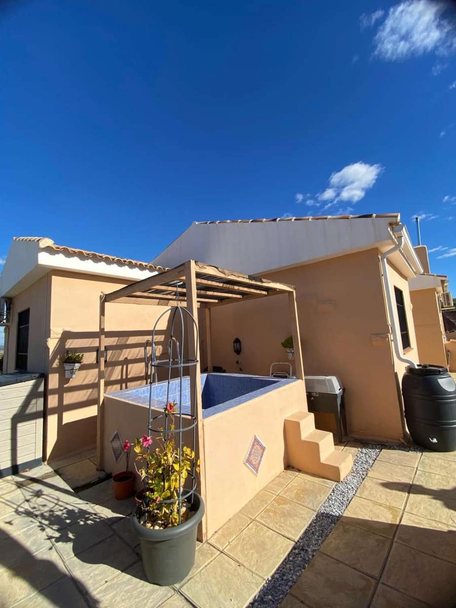 3 soverom Villa til salgs i Freila med svømmebasseng - € 184 995 (Ref: 9413833)