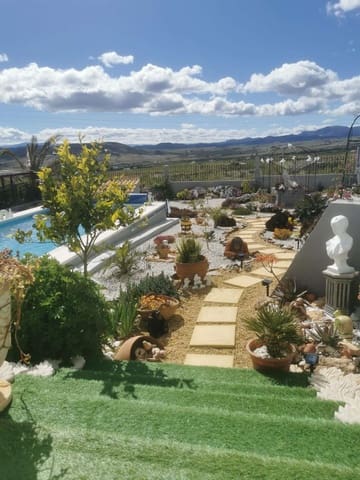 Chalet de 2 habitaciones en Oria en venta con piscina - 129.950 € (Ref: 9640348)