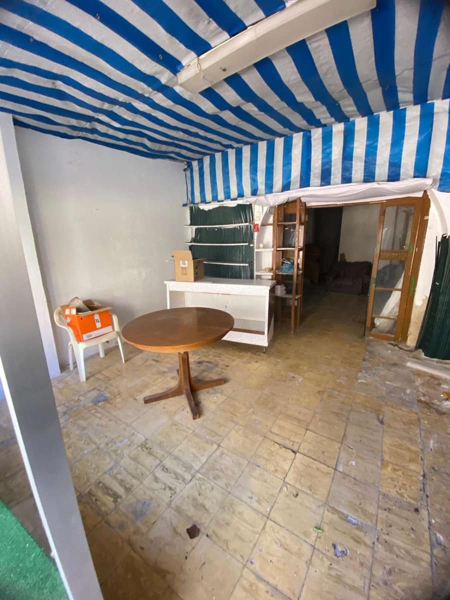 Kaupallinen myytävänä paikassa Velez-Blanco - 46 000 € (Ref: 9651596)