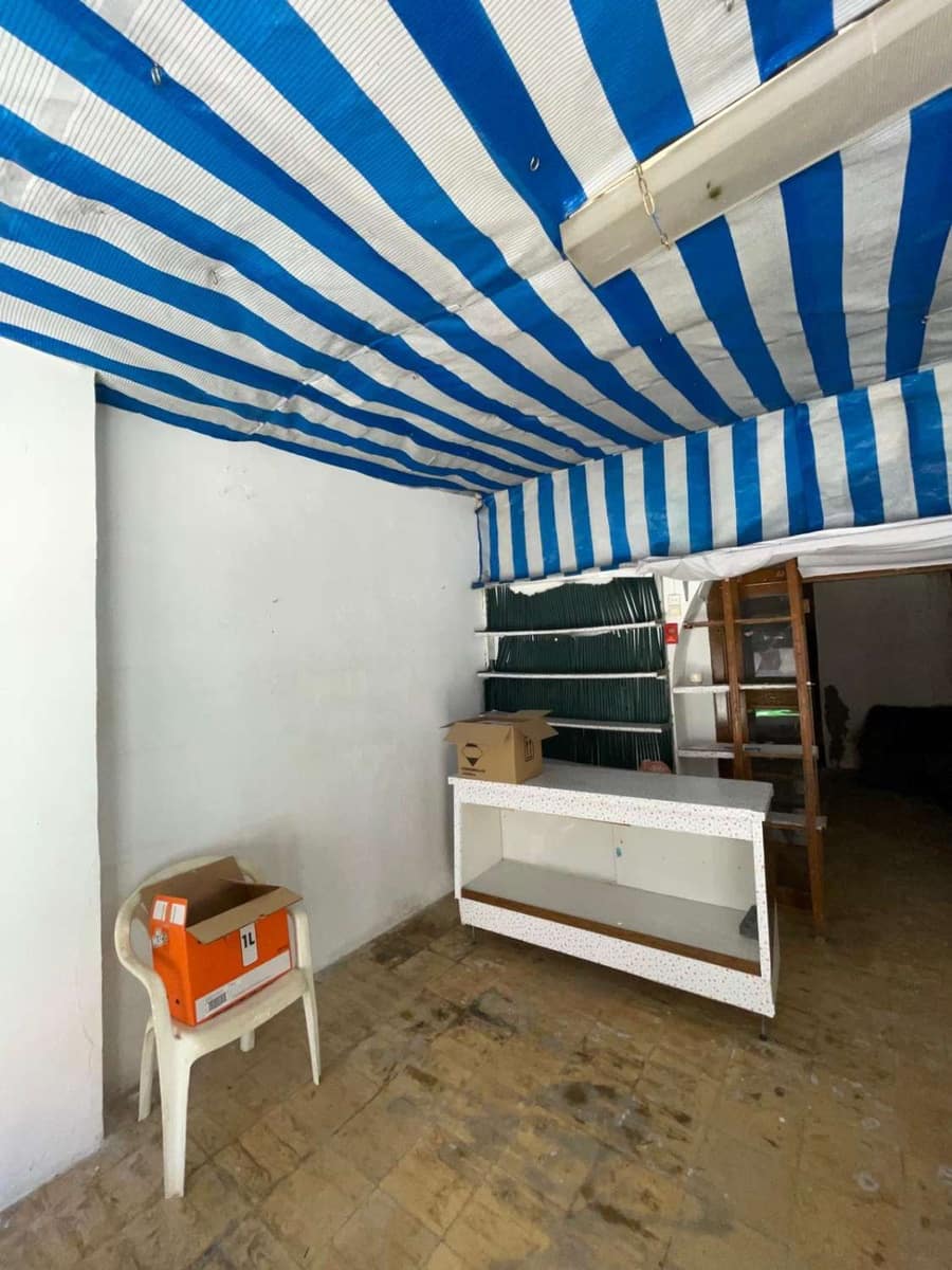 Erhverv til salg i Velez-Blanco - € 46.000 (Ref: 9651596)