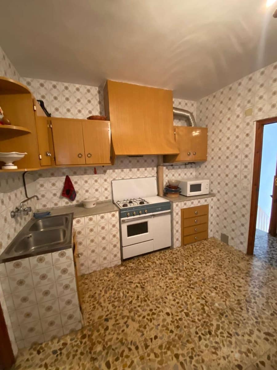 5 soveværelse Rækkehus til salg i Velez-Rubio med garage - € 98.000 (Ref: 9651597)