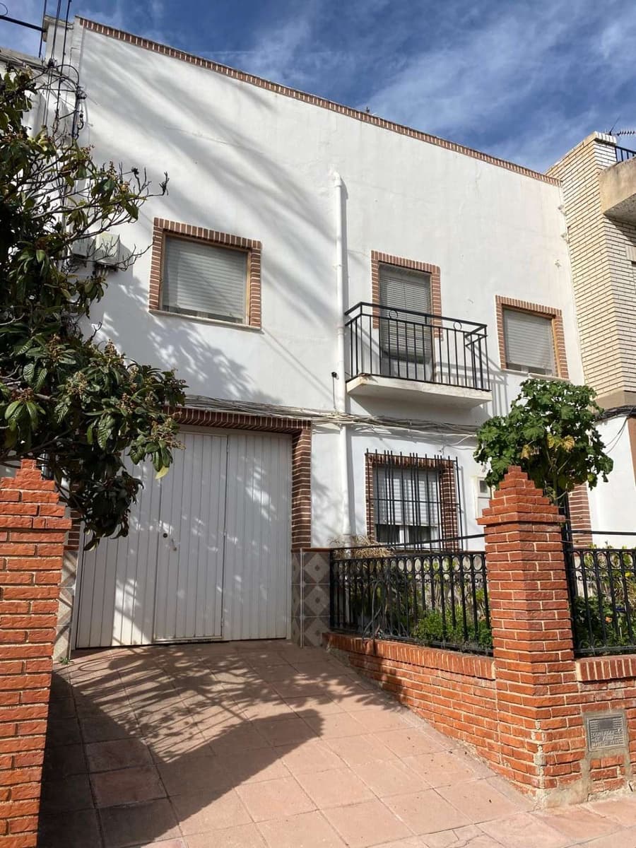 5 soveværelse Rækkehus til salg i Velez-Rubio med garage - € 98.000 (Ref: 9651597)