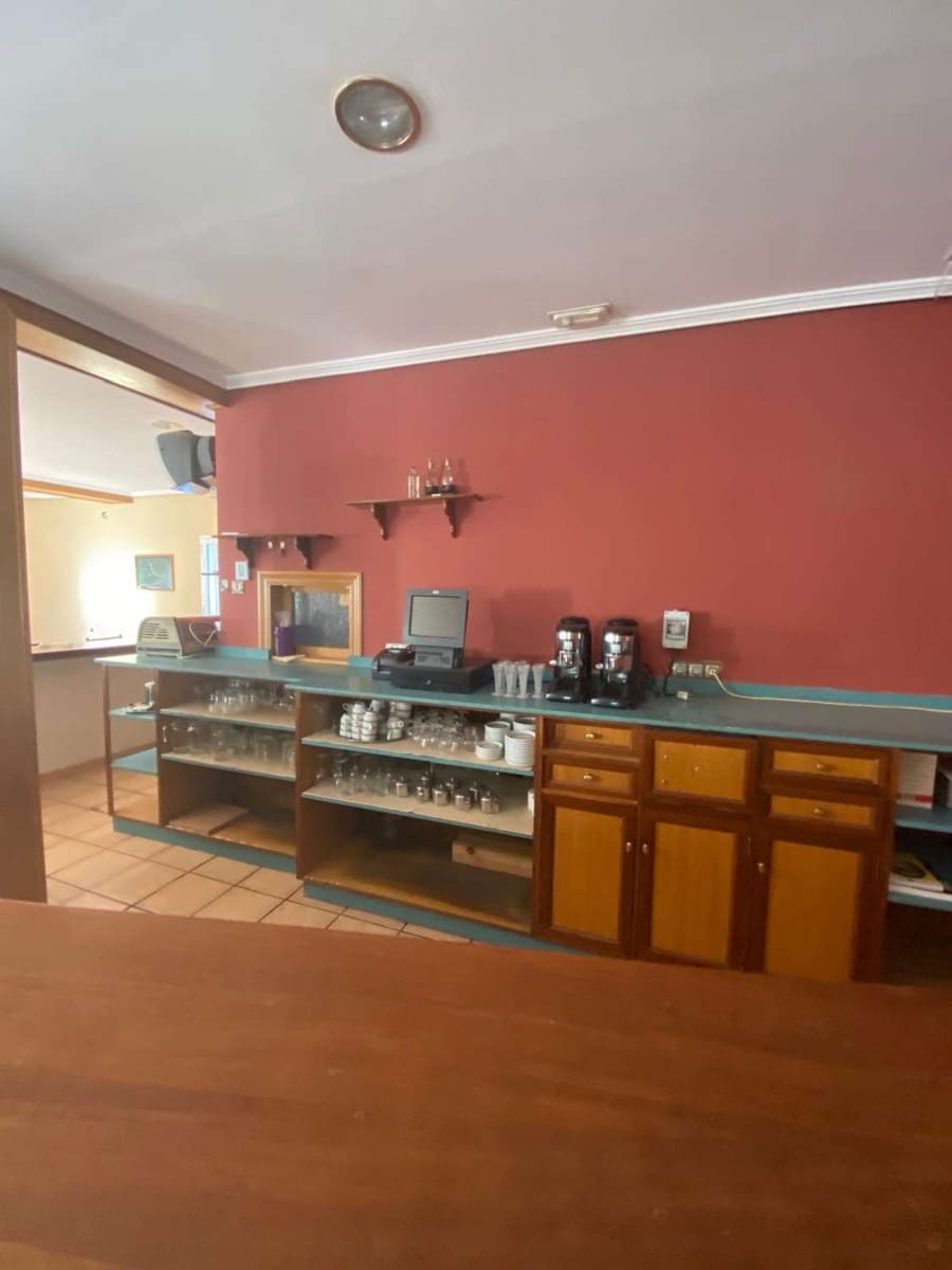 Kaupallinen myytävänä paikassa Maria - 234 000 € (Ref: 9651601)