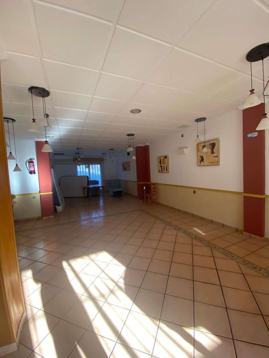 Kaupallinen myytävänä paikassa Maria - 234 000 € (Ref: 9651601)