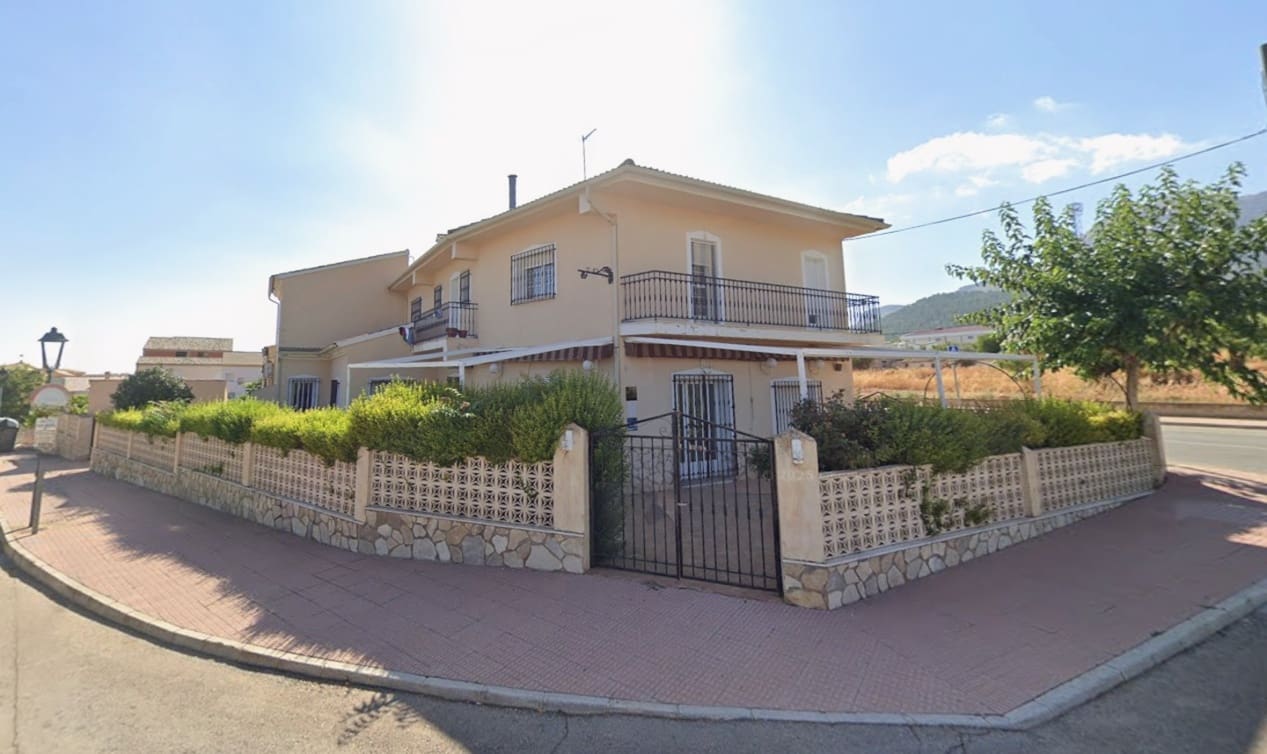 Erhverv til salg i Maria - € 234.000 (Ref: 9651601)