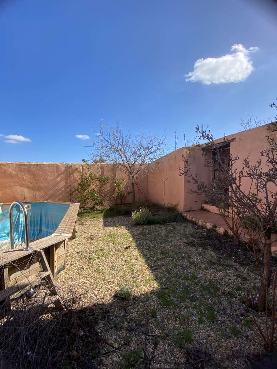 Townhouse for sale in Oria with pool - € 169,000 (Ref: 9735227)