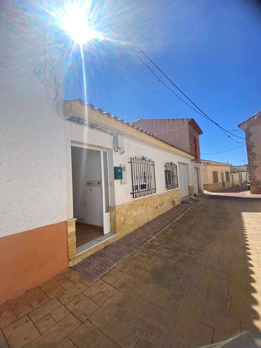 4 bedroom Townhouse for sale in Oria - € 85,000 (Ref: 9735228)