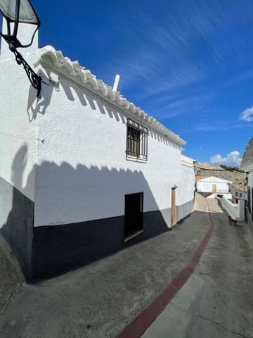 4 bedroom Townhouse for sale in Vélez-Blanco with garage - € 126,000 (Ref: 9735230)