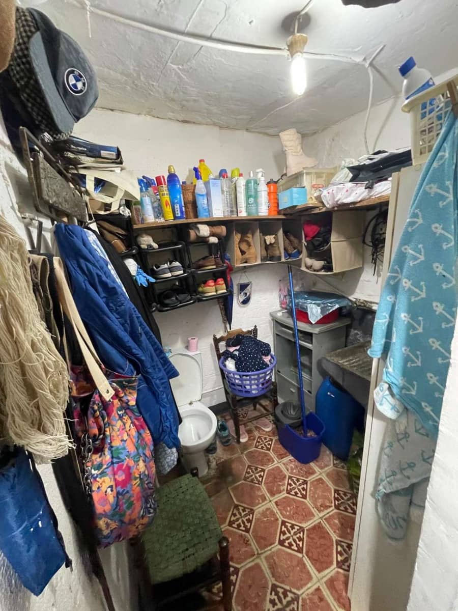 4 bedroom Townhouse for sale in Velez-Blanco with garage - € 126,000 (Ref: 9735230)