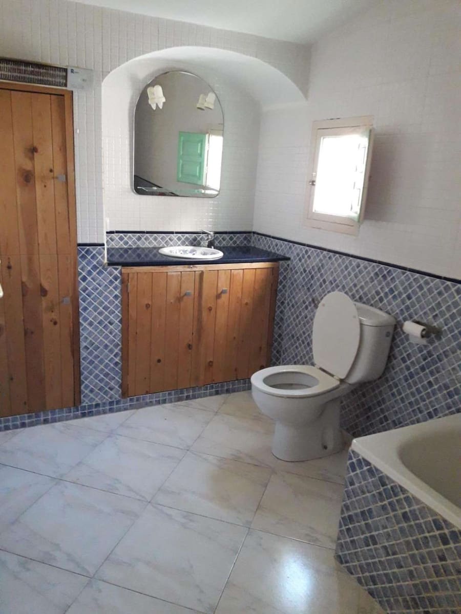 Chalet de 7 habitaciones en Cantoria en venta con piscina - 299.995 € (Ref: 9798753)