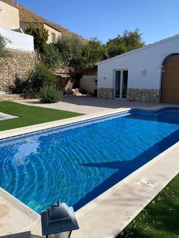 Chalet de 7 habitaciones en Cantoria en venta - 299.995 € (Ref: 9798753)