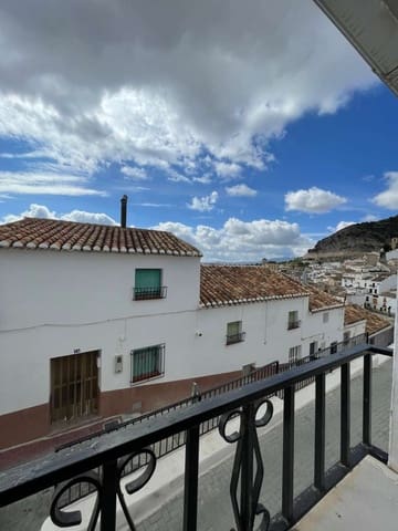 Adosado de 4 habitaciones en Vélez-Blanco en venta - 65.000 € (Ref: 9861563)