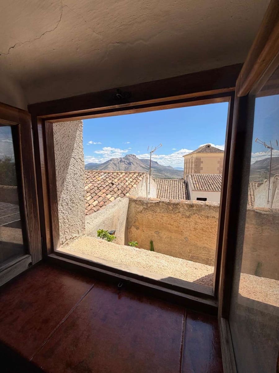3 bedroom Terraced Villa for sale in Velez-Blanco - € 150,000 (Ref: 9861564)